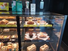 面包甜点陈列柜-星巴克(无锡苏宁天御广场店)