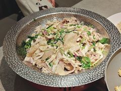 招牌姜葱手撕鸡-林辉家宴·本地家常菜·头牌清远鸡(先锋店)