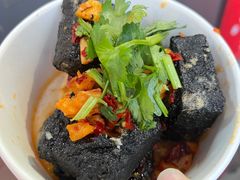 -黑色经典臭豆腐·湖南特产(坡子街店)