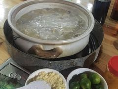 -16年老字号鑫鑫猪肚鸡·椰子鸡海南火锅(兴隆华侨农场店)