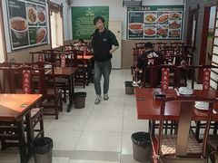 -湖南人家湘菜馆(镇江路店)