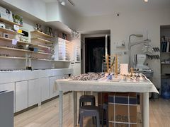 -天空之镜眼镜店蔡司依视路授权店(天通苑店)