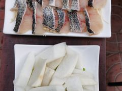 -墨脱石锅椰子鸡•香草鸭•东山羊(大东海店)