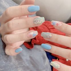 -花系美·美甲美睫精品店