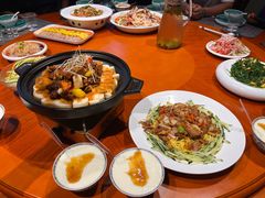 -乡村馕坑肉·烧烤·新疆菜·本地人更爱吃(阿勒泰首店)