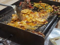 -郝大姐·乌龙山铁板烧(大学城三店)