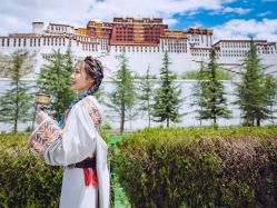 -风马映像摄影工作室(布宫店)