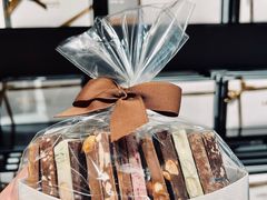 -Laderach 莱德拉(上海环贸iapm店)