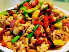 -三亚火车头万人海鲜广场