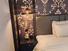 -万泊酒店(长沙五一广场国金中心店)