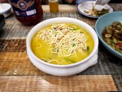 鸡汁干丝-八张桌子(老店)