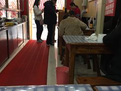 大堂-潘国仙耳光馄饨(黄家阙路店)