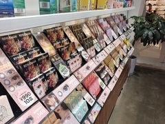 -4iNLOOK美瞳店(上海日月光中岛店)