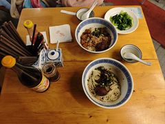 -沪西老弄堂面馆(定西路店)