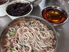 -正宗杨记普洱酸醋米线(总店)