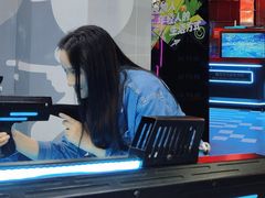 -DEDE APU潮玩运动聚乐部(观音桥店)