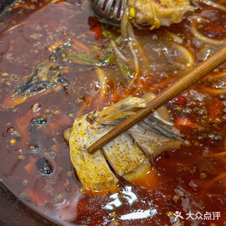 学校门口的鱼蛙馆，主打一个平价好吃