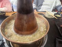 -果松木炭酸菜铜火锅·外婆参鸡汤