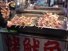 -六合夜市