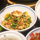 辣椒炒肉吃不烦，就是有点费米饭