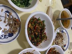 -笨罗卜浏阳菜馆(太平街店)
