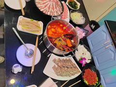 -唯爱KTV聚会餐厅(仙林东城汇店)
