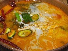 -洱火云南酸菜牛肉火锅(石景山当代商城店)