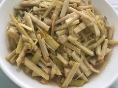 -天乐农家鱼头王(天目湖店)