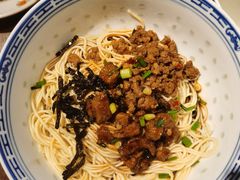 招牌辣肉干拌面-辣肉面大王(天平路店)