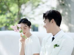 -巴黎时尚婚纱摄影(南汇店)