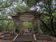 -灵岩山风景区