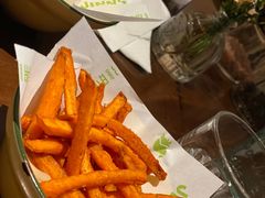 -JINNS锦时 steak&pizza(浸信会礼拜堂旧址店)