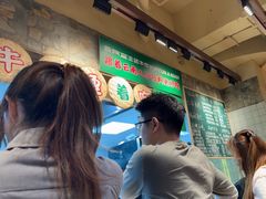 -云阿蛮云南生烫牛肉米线(奉贤路店)