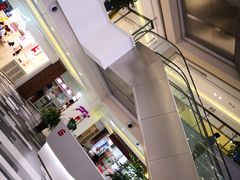 店内环境-百联临沂购物中心(临沂路店)