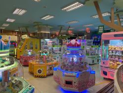 -莫莉幻想儿童乐园(武汉经开永旺店)