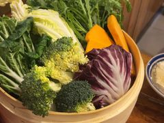 -老鼎万春卤菜(五代传承创始老店)