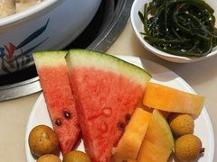 自助水果-小骨煲金华砂锅(转塘金街美地店)