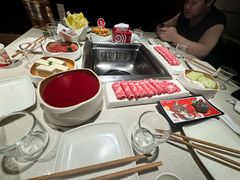-海底捞火锅鲜切牛肉主题店(长寿路店)