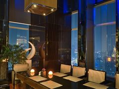 -唐拉雅秀酒店-西锦汇空中BBQ·思创餐厅