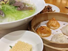 -乐忻皇朝(上海中心大厦店)