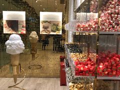 店内布置-VENCHI 闻绮(北京国贸商城店)