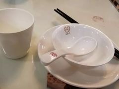 -新大咀港式茶餐厅(宝山万达店)