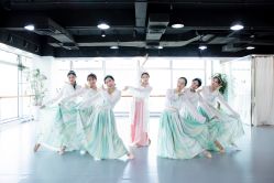 -深舞形体民族舞蹈工作室