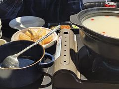 -牛牛和牛海鲜粥底火锅(长虹国际城店)