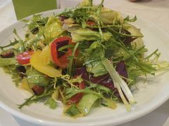 -阿瓦山寨·湘菜现炒·剁椒鱼头王(咸阳总店)