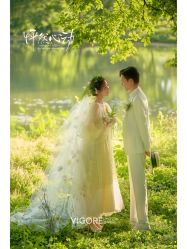 -雪中彩影婚纱摄影·微光艺术中心