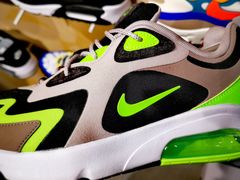 -NIKE(沪闵路南方友谊商城店)