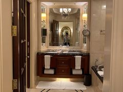 -广州富力丽思卡尔顿酒店