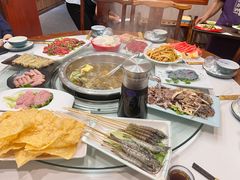 -乡土黄·鲜牛肉火锅·小龙虾(兴业街店)
