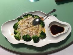 翡翠塞螃蟹-八分饱·西津会(西津渡店)